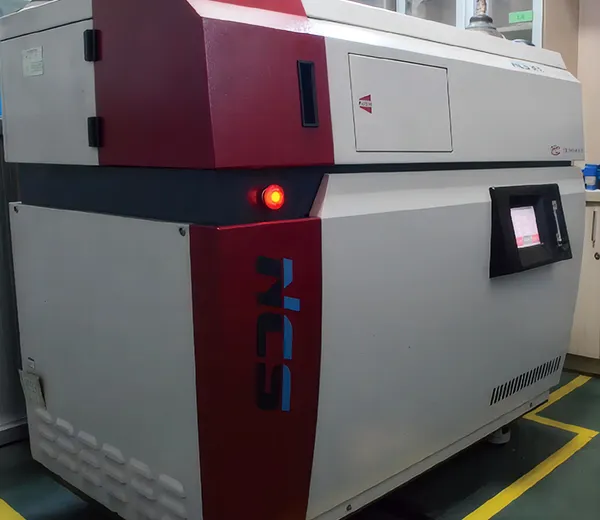 Espectrômetro de emissão óptica (OES)