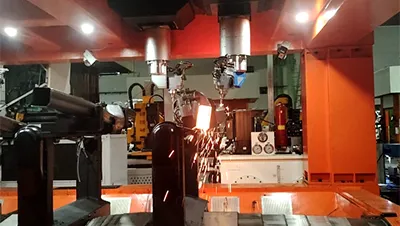 Peças tubulares irregulares